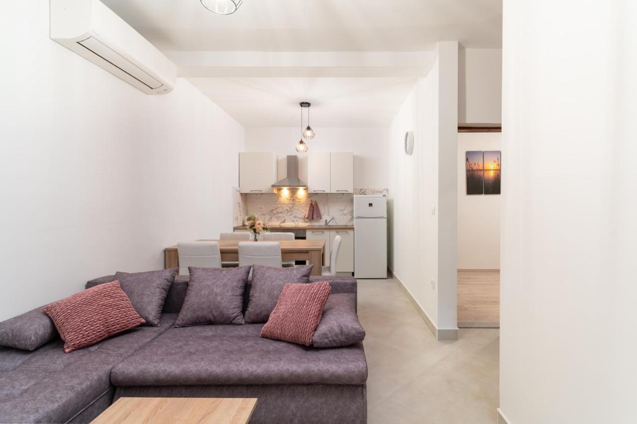 Villa A 玛里纳 外观 照片